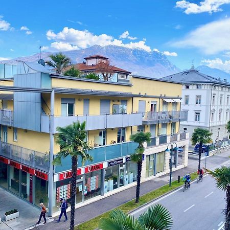 Riva Central Apartment - Free Parking Экстерьер фото