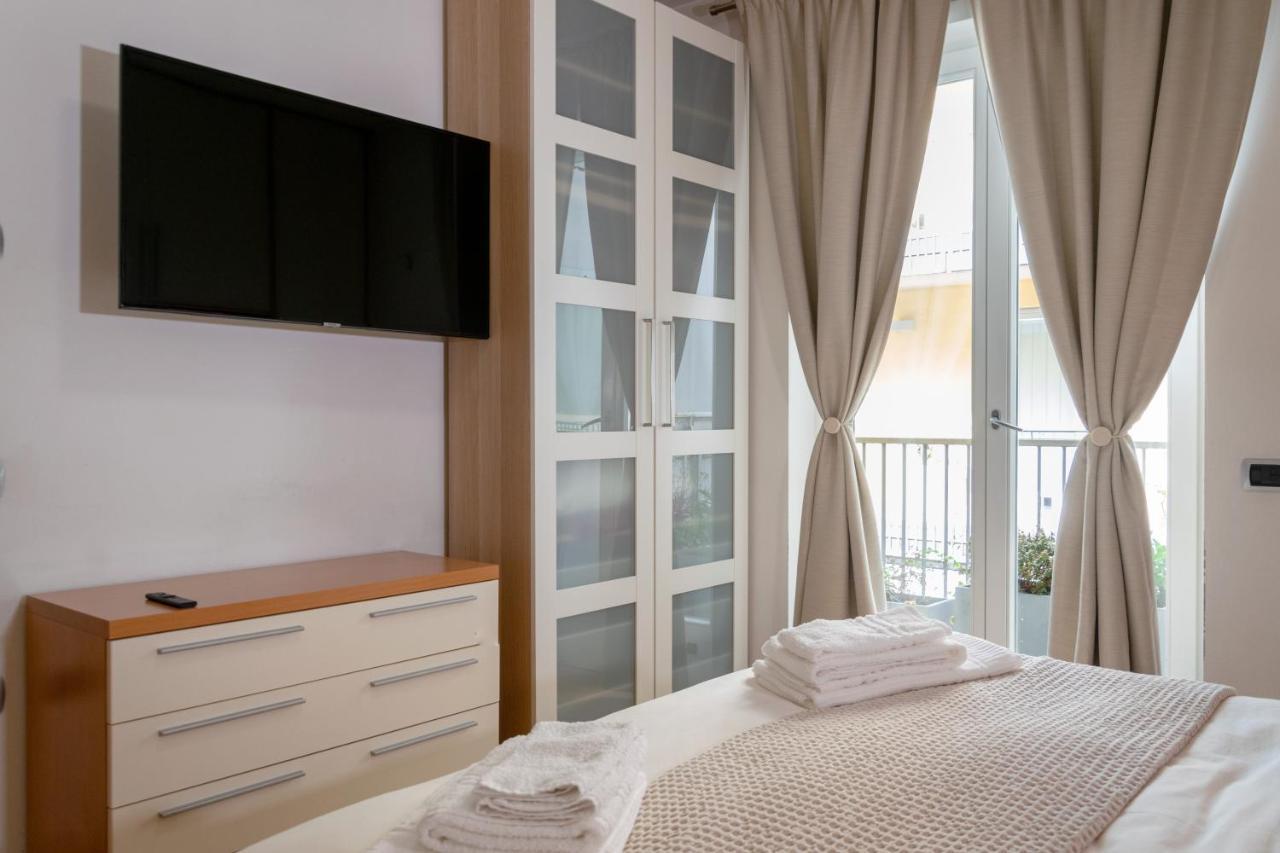 Riva Central Apartment - Free Parking Экстерьер фото