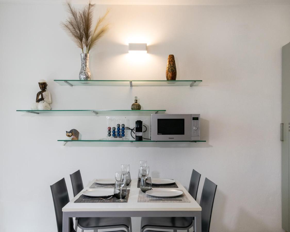 Riva Central Apartment - Free Parking Экстерьер фото